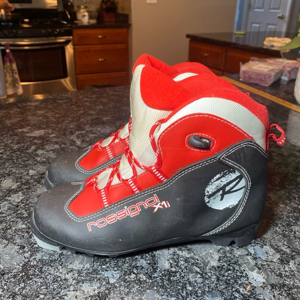 Rossignol X1 Jr Kids NNN Cross Country Ski Boots EU 37 Red Black XC